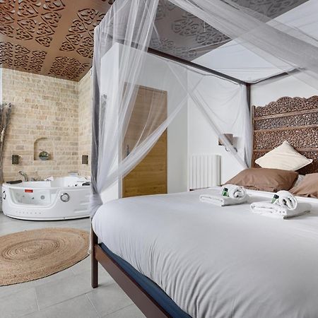 Mykeypers - Lovely Studio With Jacuzzi Parijs Buitenkant foto