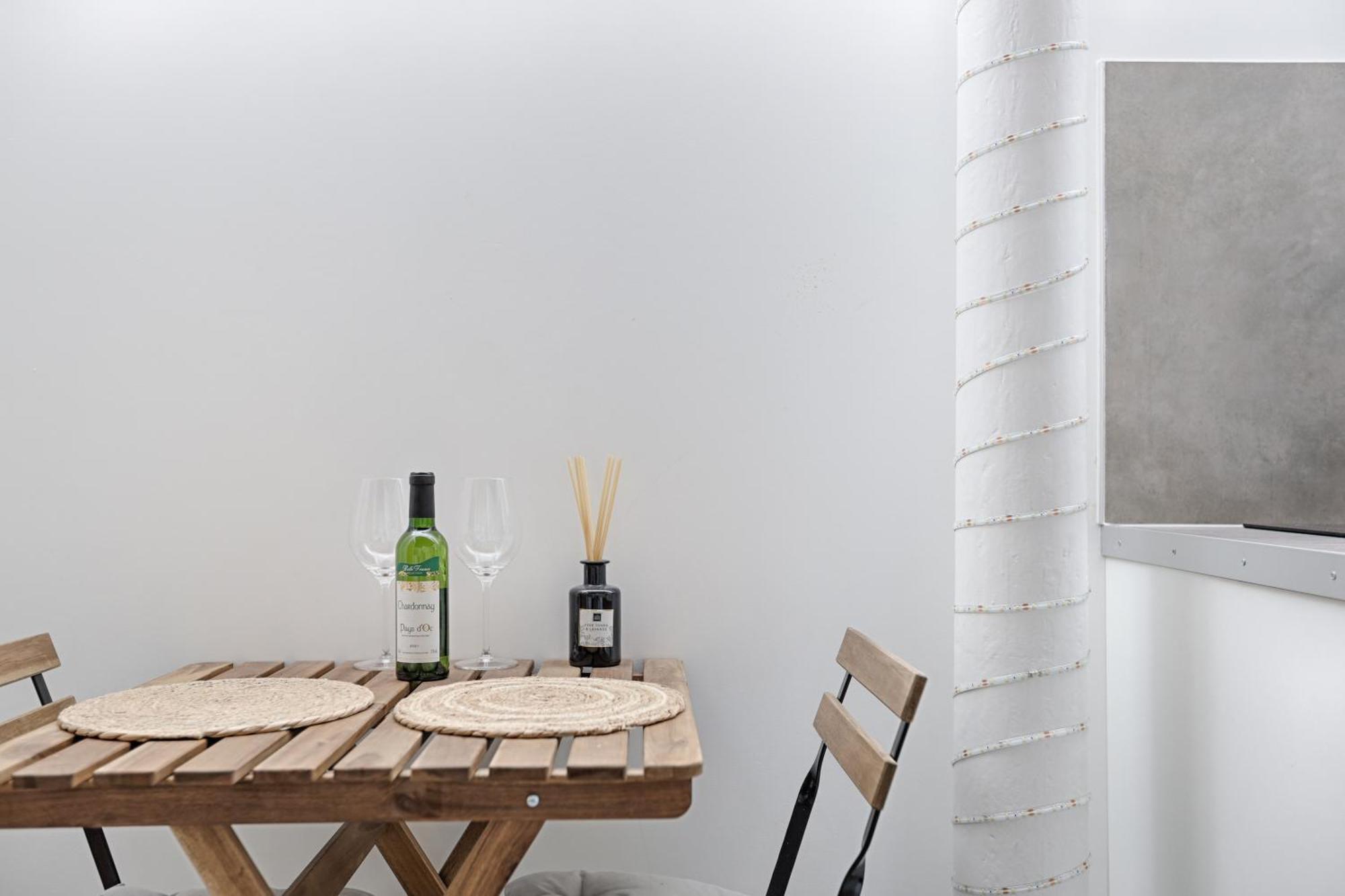 Mykeypers - Lovely Studio With Jacuzzi Parijs Buitenkant foto